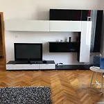 Apartamento Schei 2 *