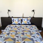Apartamento Schei 2 *