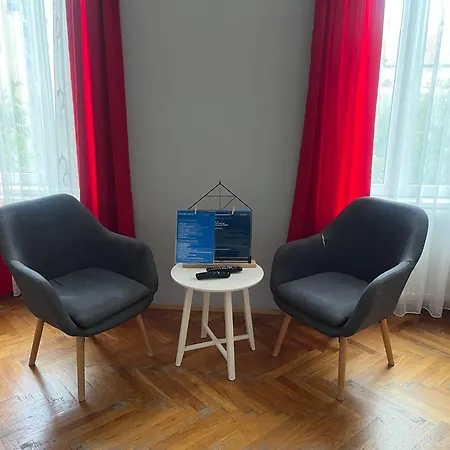 Apartamento Schei 2 *