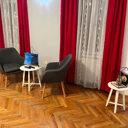 Schei 2 Apartamento