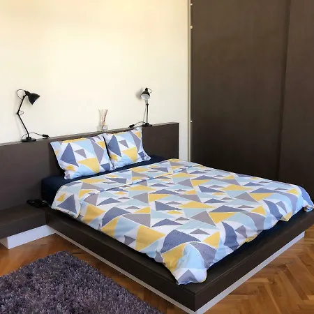 Schei 2 Apartament