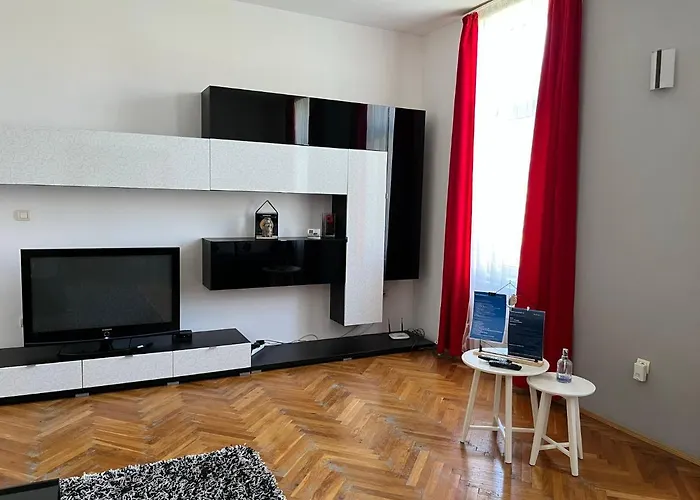 Schei 2 아파트 브라쇼브